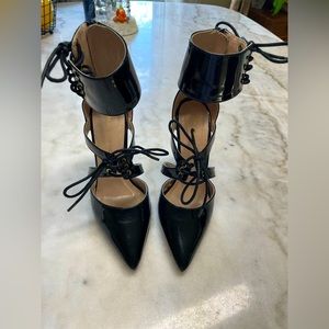 Black Pump Heels With Laces to Tie